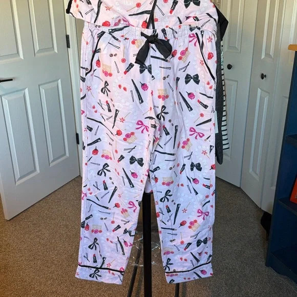 kate spade Pink Bow and Lipstick Pajama Set - Picture 2 of 7